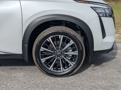 2026 Nissan Pathfinder — photo 11 view