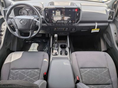 2026 Nissan Frontier — photo 17 view