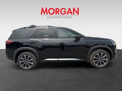 2026 Nissan Pathfinder - Photo 2