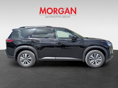 2026 Nissan Pathfinder - Photo 2