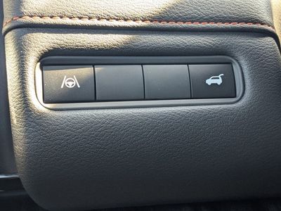 2025 Nissan Armada - Photo 22