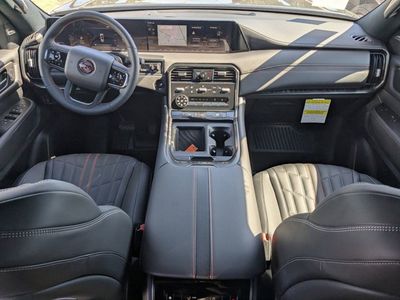 2025 Nissan Armada - Photo 15