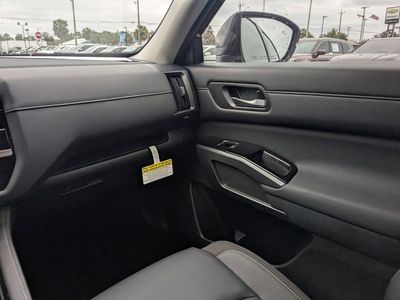 2026 Nissan Pathfinder - Photo 16