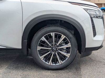 2026 Nissan Pathfinder — photo 11 view