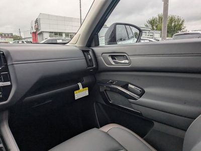 2026 Nissan Pathfinder — photo 17 view