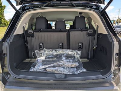 2026 Nissan Pathfinder — photo 12 view