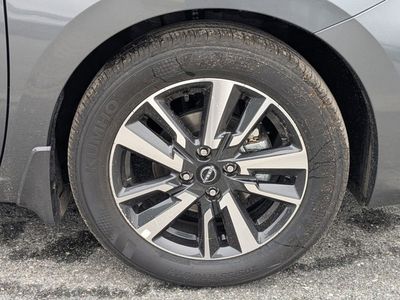 2025 Nissan Versa - Photo 11