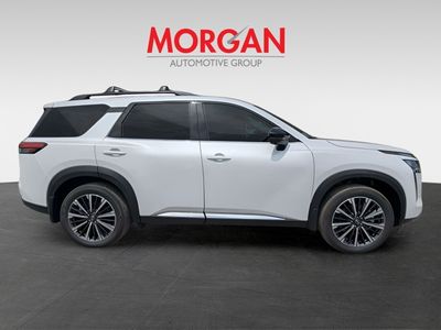 2026 Nissan Pathfinder — side profile view