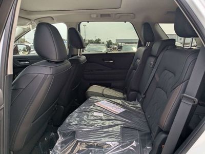 2026 Nissan Pathfinder — photo 13 view