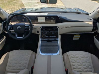 2026 Nissan Armada - Photo 14
