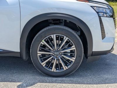 2026 Nissan Pathfinder — photo 11 view
