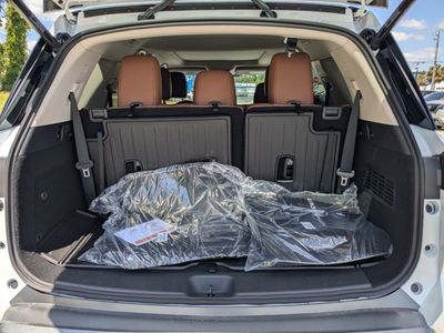 2026 Nissan Pathfinder — photo 12 view
