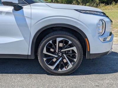 2024 Mitsubishi Outlander - Photo 12