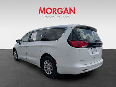 2023 Chrysler Voyager - Photo 6