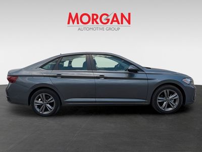 2024 Volkswagen Jetta - Photo 3