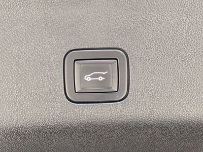 2023 Chevrolet Tahoe - Photo 13
