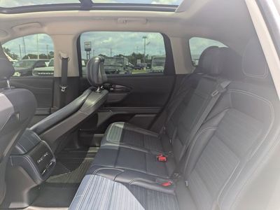 2025 Lincoln Nautilus - Photo 14