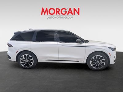 2025 Lincoln Nautilus - Photo 2