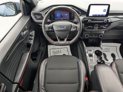 2025 Ford Escape - Photo 16