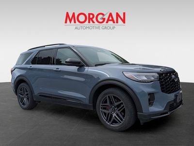 2025 Ford Explorer - Photo 2