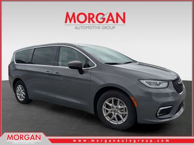 2023 Chrysler Pacifica - Photo 1