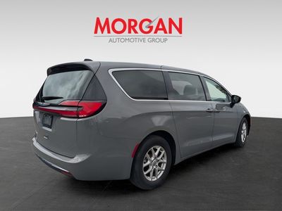 2023 Chrysler Pacifica - Photo 4