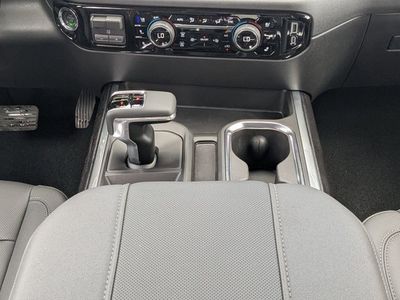 2026 Chevrolet Silverado 1500 — photo 18 view