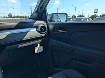 2026 Chevrolet Colorado - Photo 17