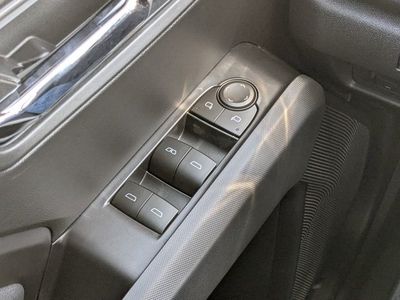 2026 Chevrolet Colorado - Photo 21