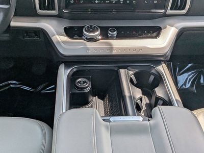2025 Ford Expedition - Photo 19