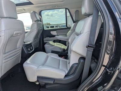 2025 Ford Expedition - Photo 14