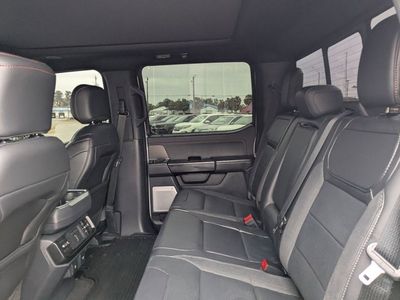 2025 Ford F-150 - Photo 13