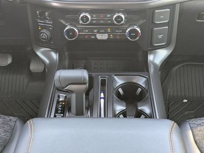 2025 Ford F-150 - Photo 16