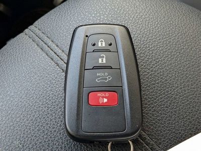 2023 Toyota RAV4 Hybrid - Photo 30