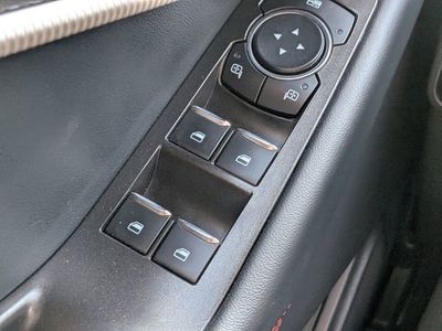 2025 Ford Explorer - Photo 24