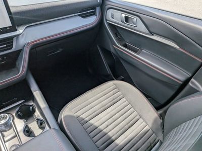 2025 Ford Explorer - Photo 18
