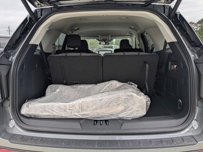 2026 Ford Explorer — photo 12 view