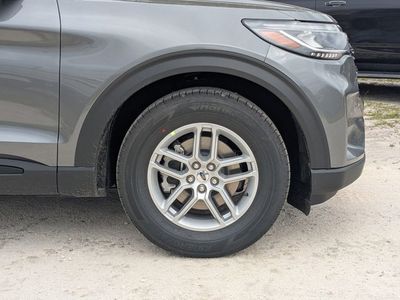 2026 Ford Explorer — photo 11 view