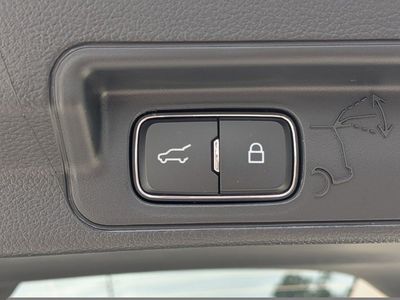 2026 Ford Explorer — photo 13 view
