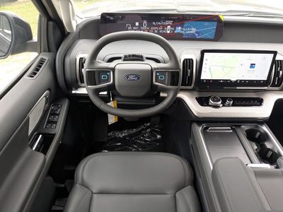 2026 Ford Expedition - Photo 15