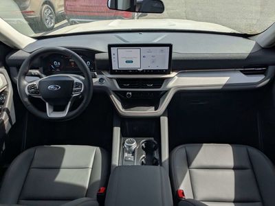 2026 Ford Explorer — photo 15 view