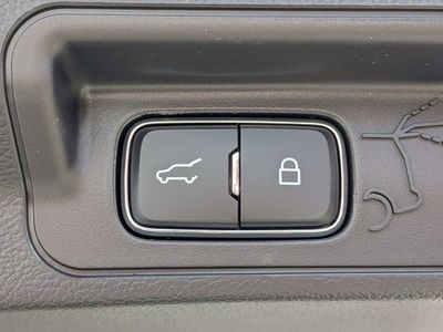 2026 Ford Explorer — photo 13 view