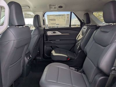2026 Ford Explorer — photo 14 view