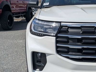 2026 Ford Explorer — photo 9 view