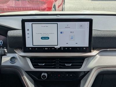 2026 Ford Explorer — photo 18 view