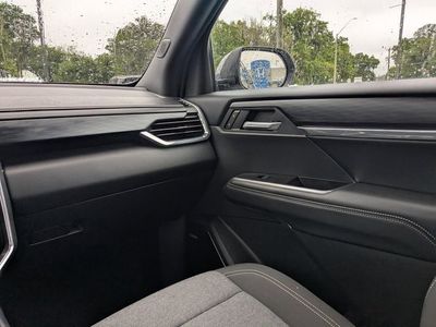 2025 GMC Acadia - Photo 17