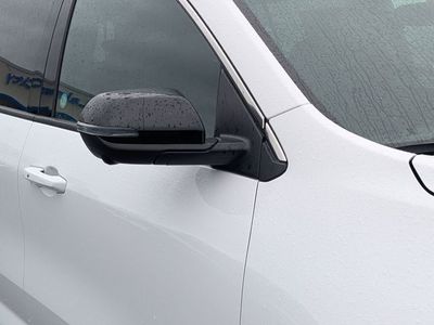 2025 GMC Acadia - Photo 11