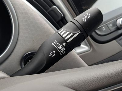 2023 Chevrolet Malibu - Photo 25
