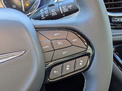 2025 Chrysler Pacifica - Photo 21