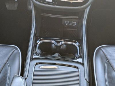 2025 Chrysler Pacifica - Photo 15